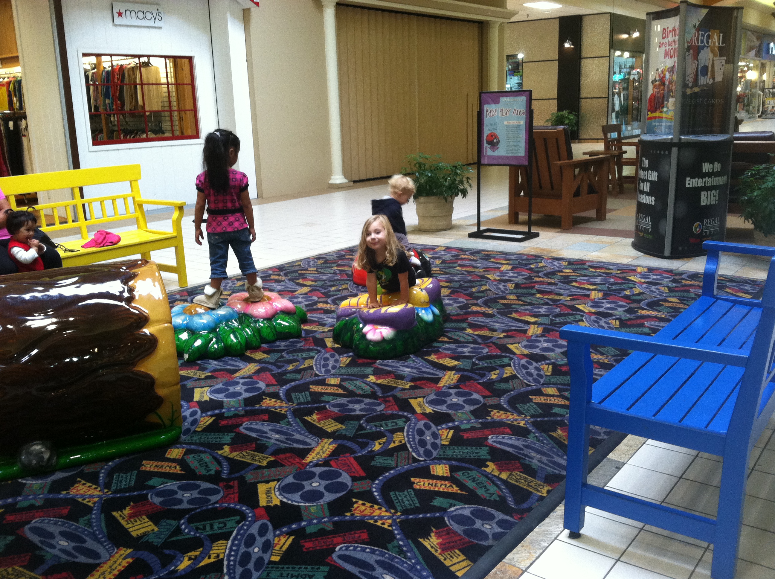 Lancaster Mall Play Place | Traveling Salem With Baggage